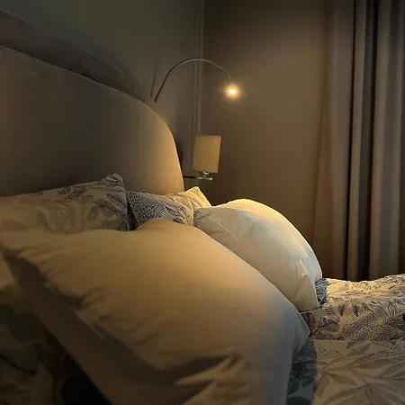 Premium For 6 Guests Center With 2 Bedrooms And Living Cracovia