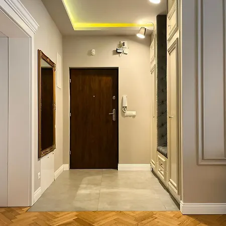Appartamento Premium For 6 Guests Center With 2 Bedrooms And Living