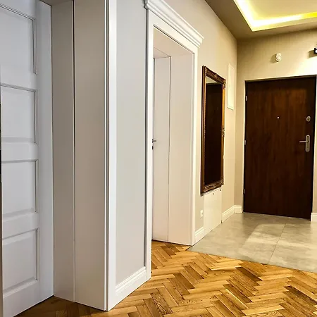Premium For 6 Guests Center With 2 Bedrooms And Living * Cracovia