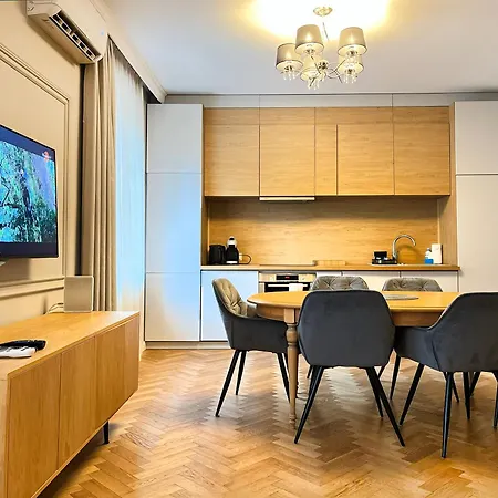 Lejlighed Premium For 6 Guests Center With 2 Bedrooms And Living
