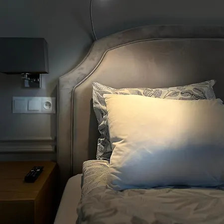 Premium For 6 Guests Center With 2 Bedrooms And Living