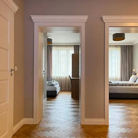 Appartement Premium For 6 Guests Center With 2 Bedrooms And Living