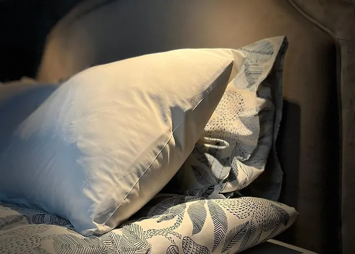 Premium For 6 Guests Center With 2 Bedrooms And Living Apartment *