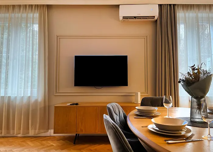 Premium For 6 Guests Center With 2 Bedrooms And Living Krakow