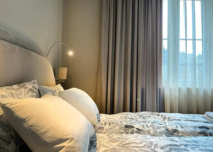 Premium For 6 Guests Center With 2 Bedrooms And Living Apartment