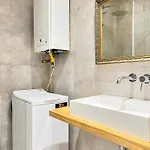Апартаменты Premium For 6 Guests Center With 2 Bedrooms And Living *