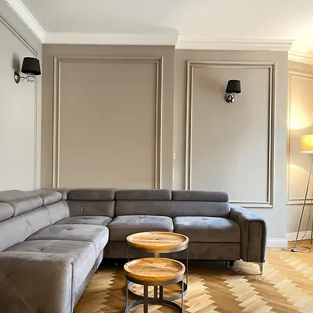 Premium For 6 Guests Center With 2 Bedrooms And Living *