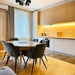 דירה Premium For 6 Guests Center With 2 Bedrooms And Living *